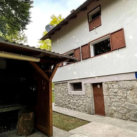 Kuca Za Odmor Ravno Chalet