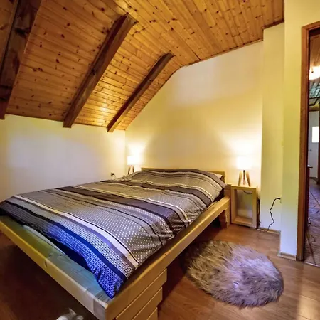Chalet Kuca Za Odmor Ravno